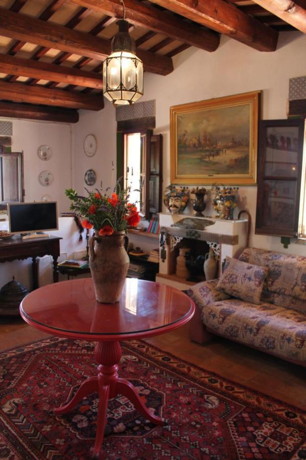 Il Corbezzolo Suite Appartament 卡斯泰卢佐 外观 照片