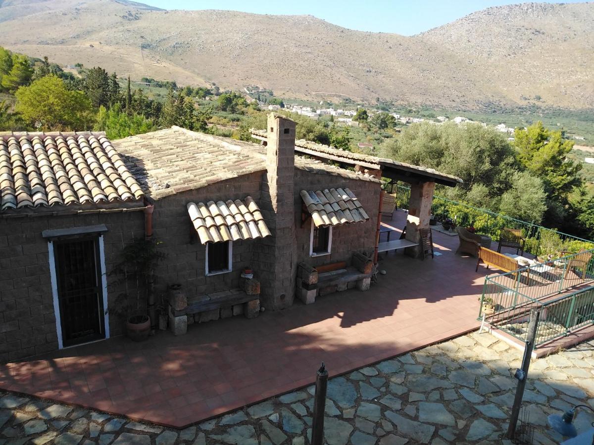 Il Corbezzolo Suite Appartament 卡斯泰卢佐 外观 照片