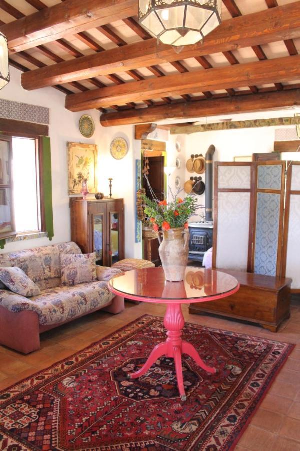 Il Corbezzolo Suite Appartament 卡斯泰卢佐 外观 照片