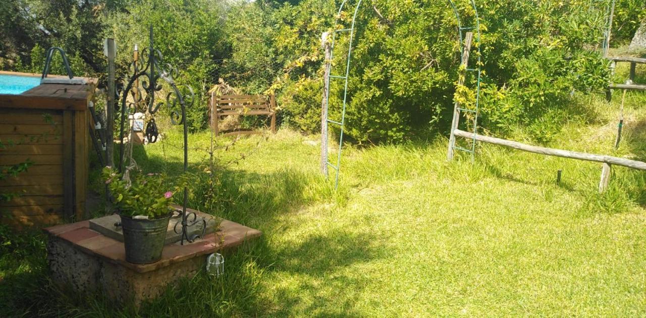 Il Corbezzolo Suite Appartament 卡斯泰卢佐 外观 照片